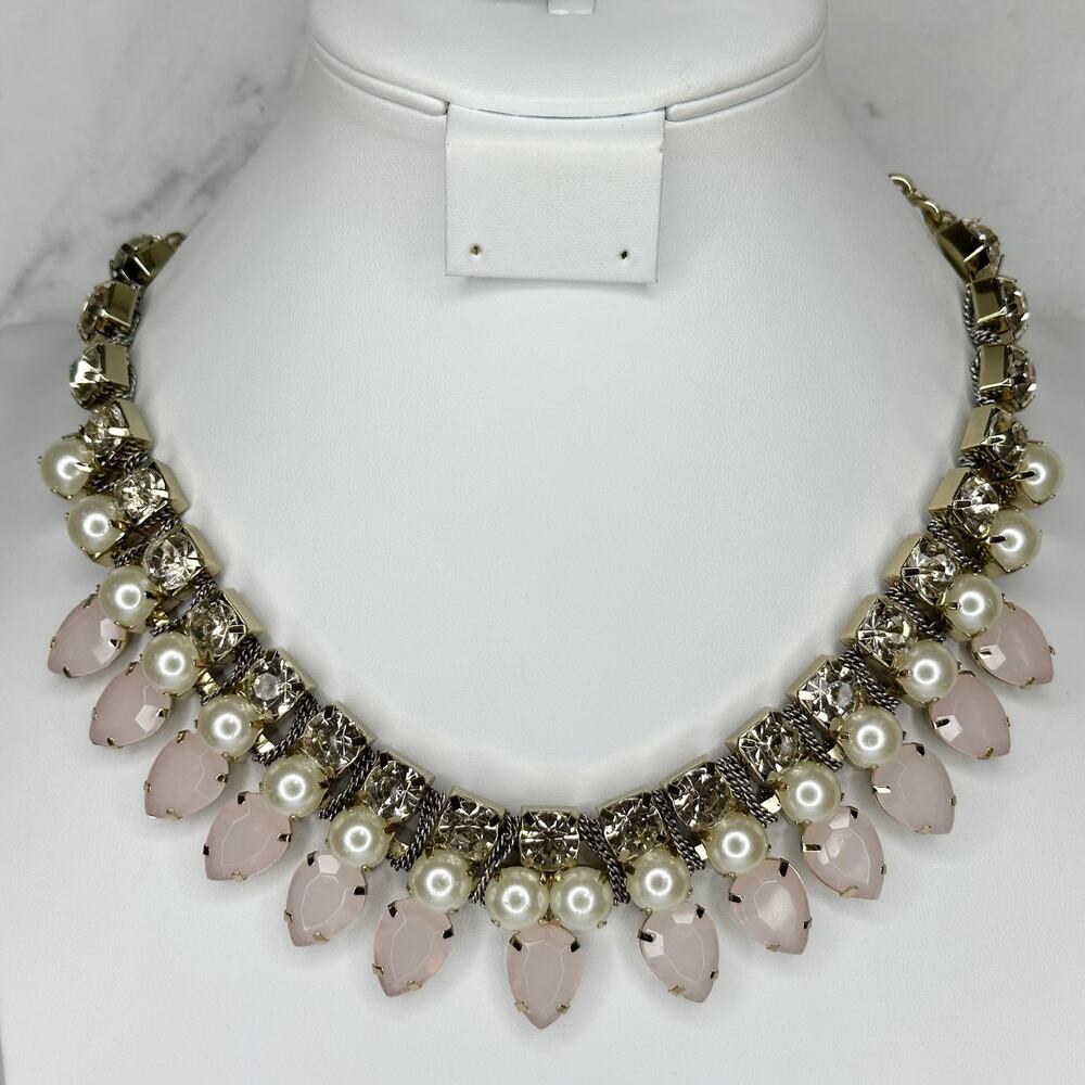 Chico's Faux Pearl Blush Pink Rhinestone Bib Necklace Gold Tone ✨